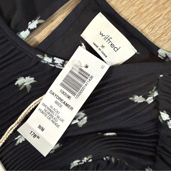 Wilfred Black Floral Pleated Dress with White Accent Print - Picture 3 of 8